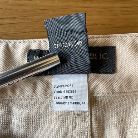 Y2K Banana Republic Stretch Pants - Slightly Ribbed Soft Texture - Cream - 4 - Picture 7 of 8